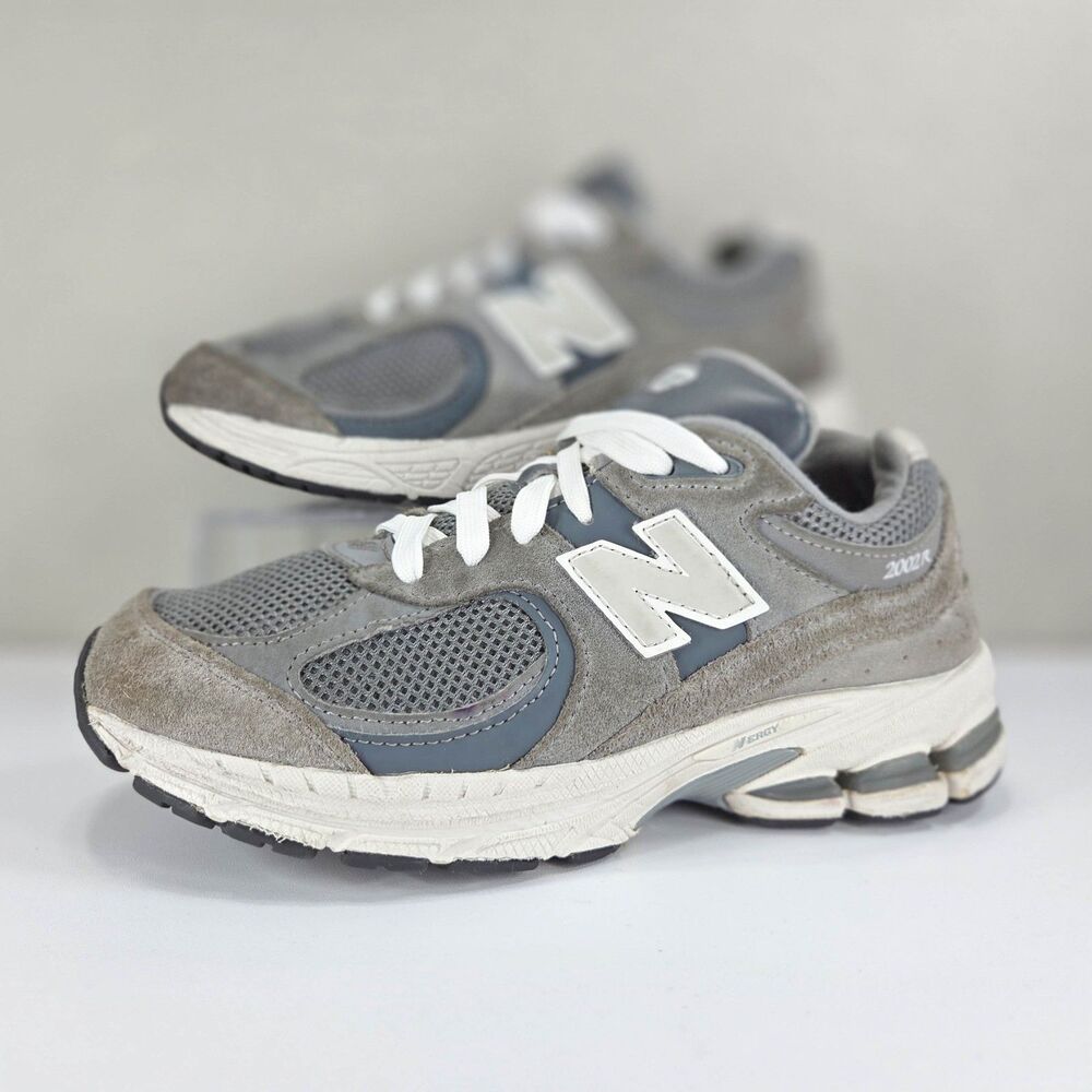 New Balance 2002R Steel Grey GC2002ST Kids Sneakers Sz 4Y